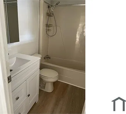 60 Hathaway St — Photo 2