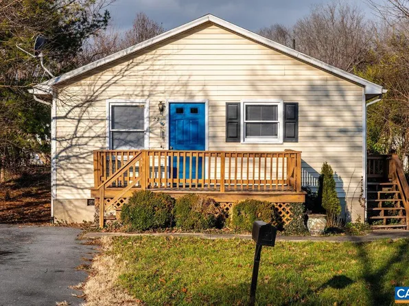 22 Park Blvd, Staunton, VA 24401