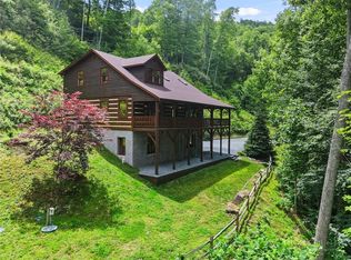 211 Wades Lane, Vilas, NC 28692