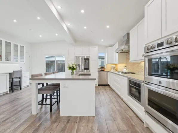 205 Labrea Way, San Rafael, CA 94903