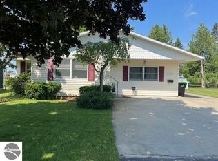 129 Grant St, East Tawas, MI 48730