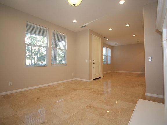 Living Room & Enrance