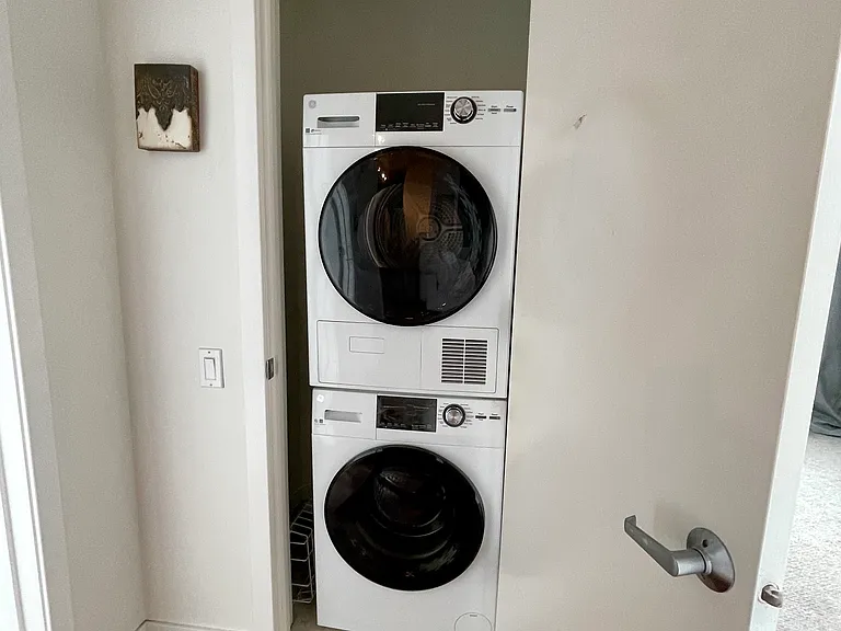 1000 W Leland Ave #5G — Photo 9