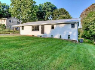 4105 Ranch Rd, Johnson City, TN 37601