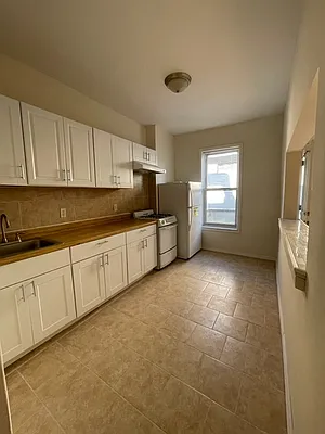 Rented by Compass | media 7