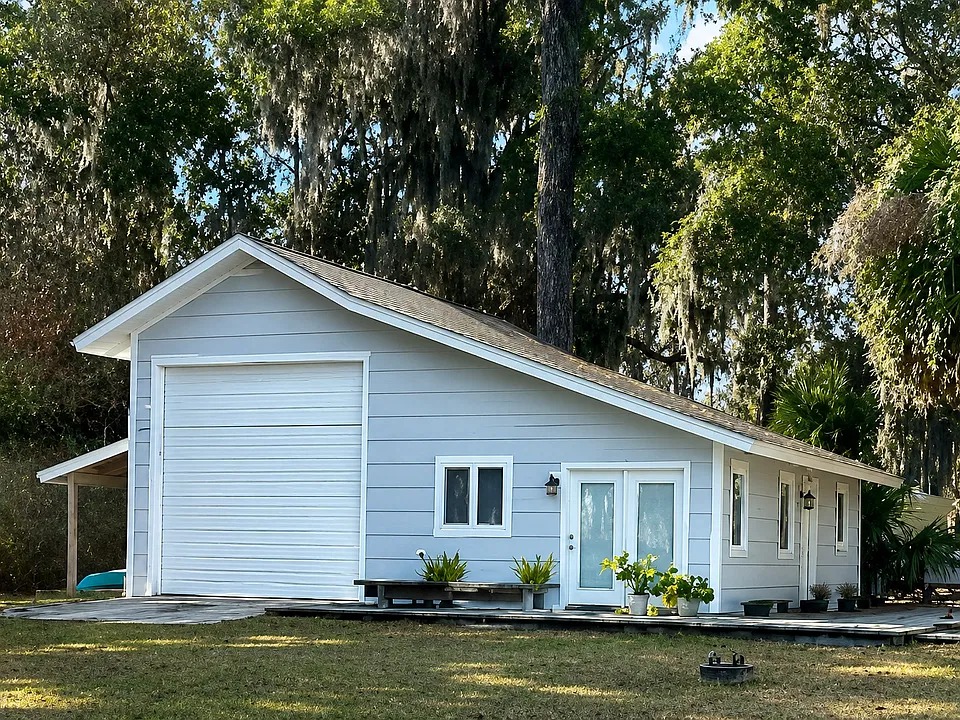 295 Oyster Point Dr