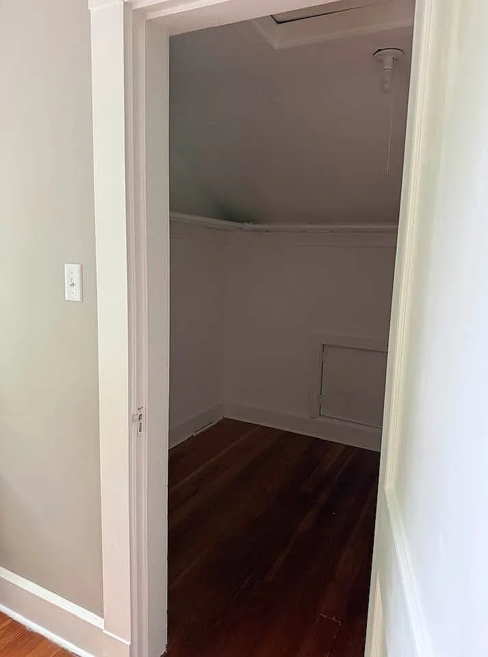 2 bed, 1000 sqft, $2,100 — Photo 4