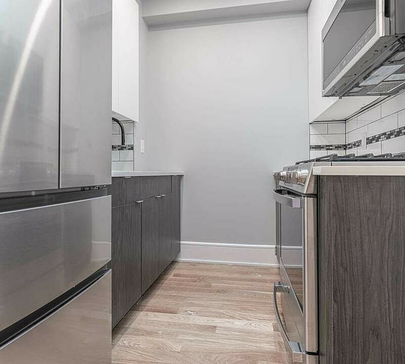 1st image of 123 8th Ave #4B
