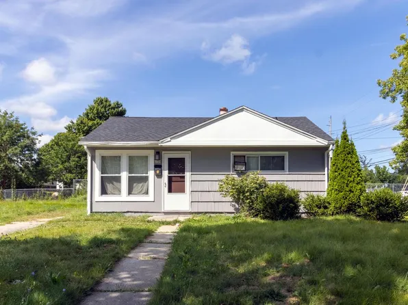 6026 West Carmen AVENUE, Milwaukee, WI 53218