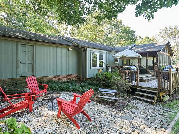 3rd image of 1235 Tall Oaks Cir