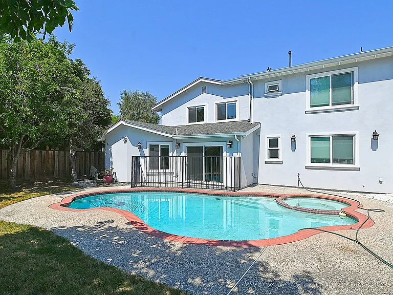 3332 Hogarth Pl — Photo 9