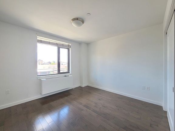 4th image of 3040 21st St APT 306