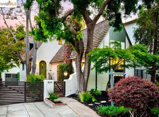 864 Sunnyhills Rd, Oakland, CA 94610