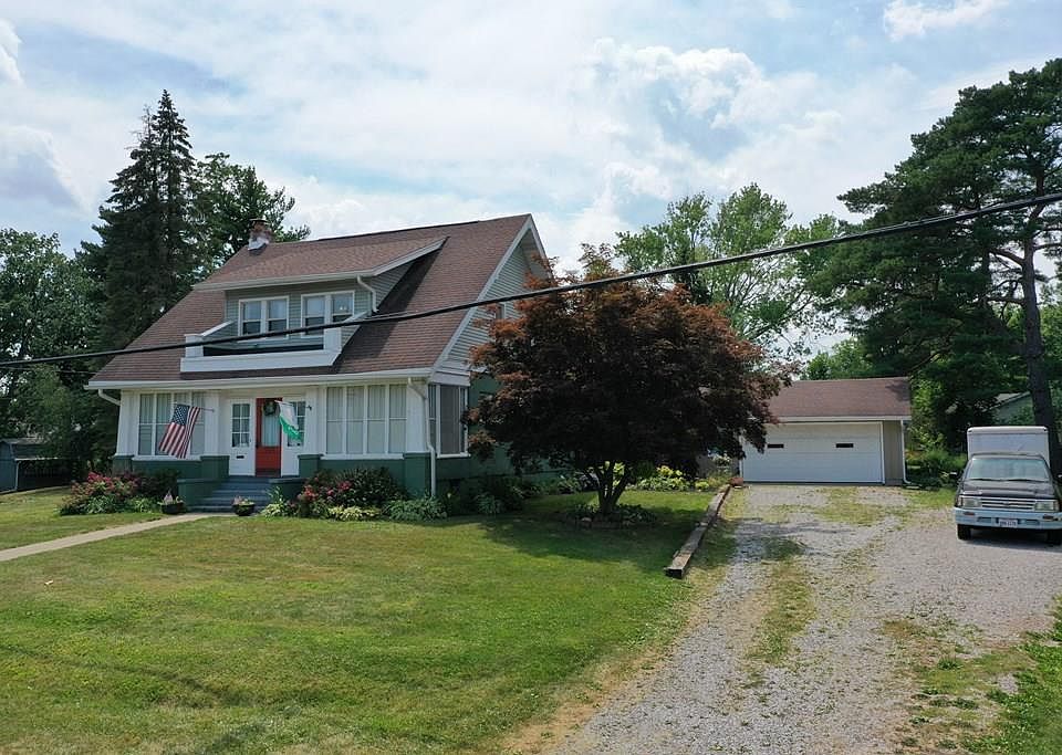 1st image of 234 Parkside Dr