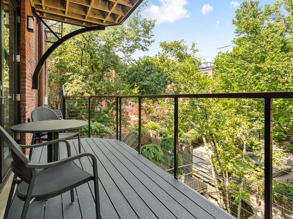 53 Rutland Sq Floor 2, Boston, MA 02118