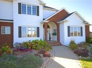 27177 Bakker Pl, Sioux Falls, SD 57108
