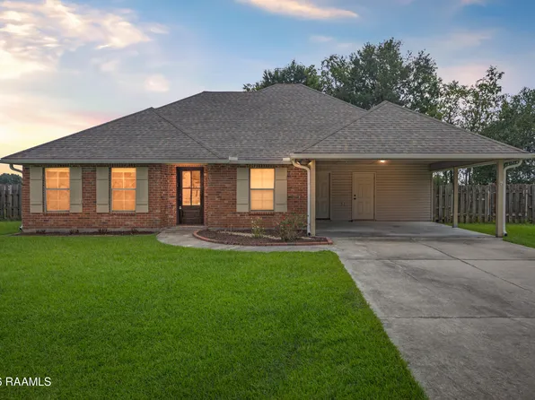 125 Ridge Run Ln, Carencro, LA 70520