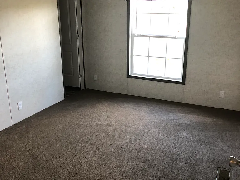 Guest bedroom #1