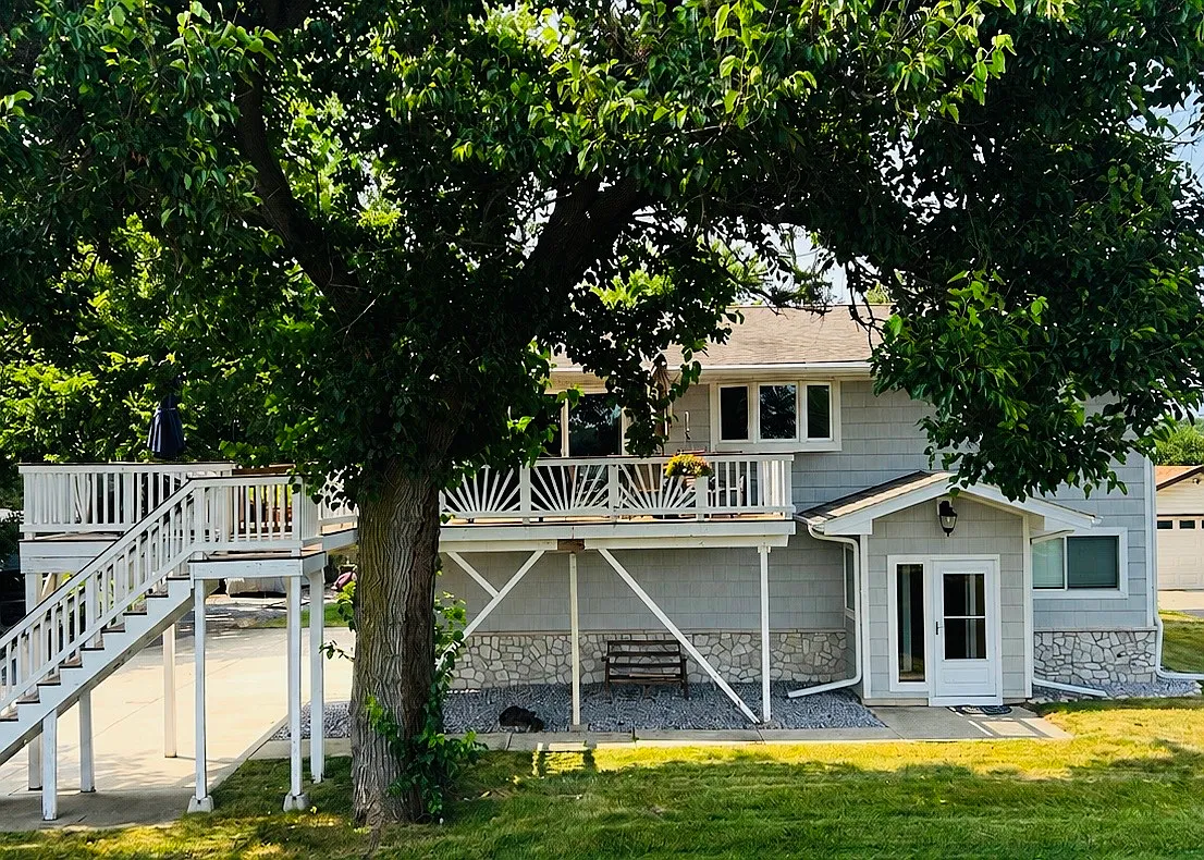 3 bed, 1200 sqft, $3,500 — Photo 1