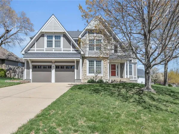 16512 W 132nd St, Olathe, KS 66062