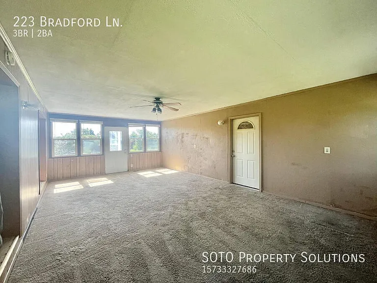 223 Bradford Ln — Photo 13