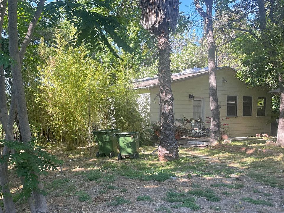 2nd image of 4055 Murietta Ave
