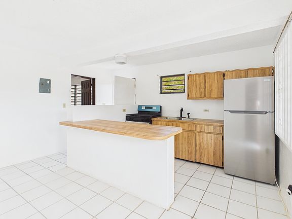 3rd image of 106B Mount Welcome Ea St