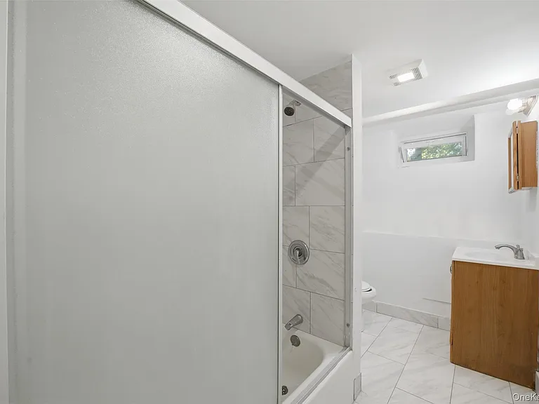 2647 E Main St #2 — Photo 7