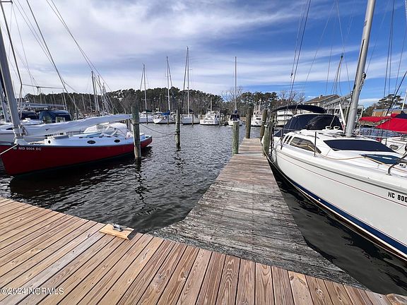2nd image of 19 Pecan Grove Marina #19