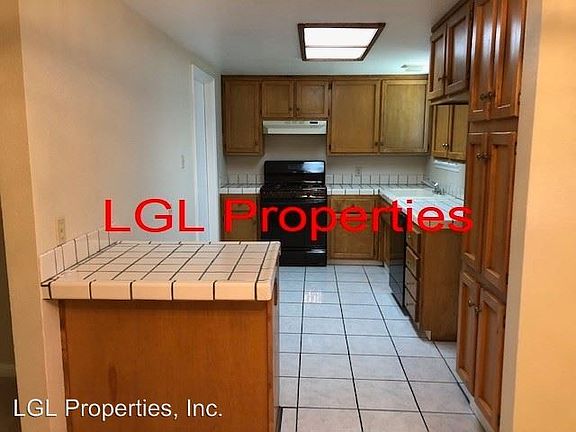 5th image of 4981 Whittier Dr