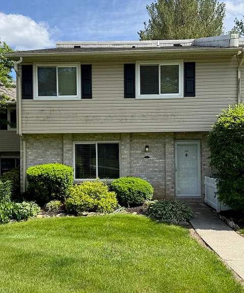 121 Village Walk — Photo 1