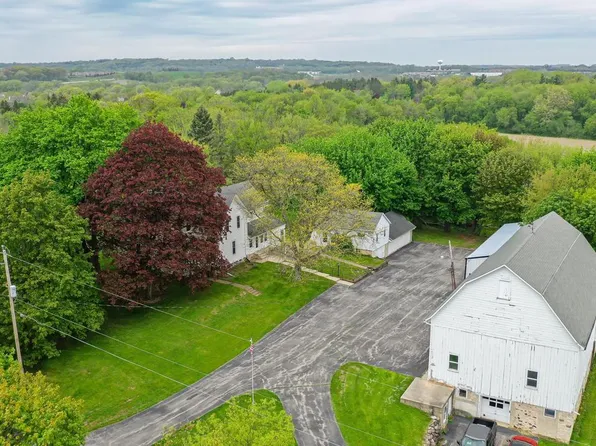 N45W24434 Lindsay ROAD, Pewaukee, WI 53072