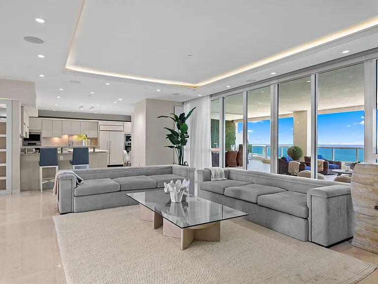 101 Fort Lauderdale Beach Blvd #Penthouse 2703 — Photo 6