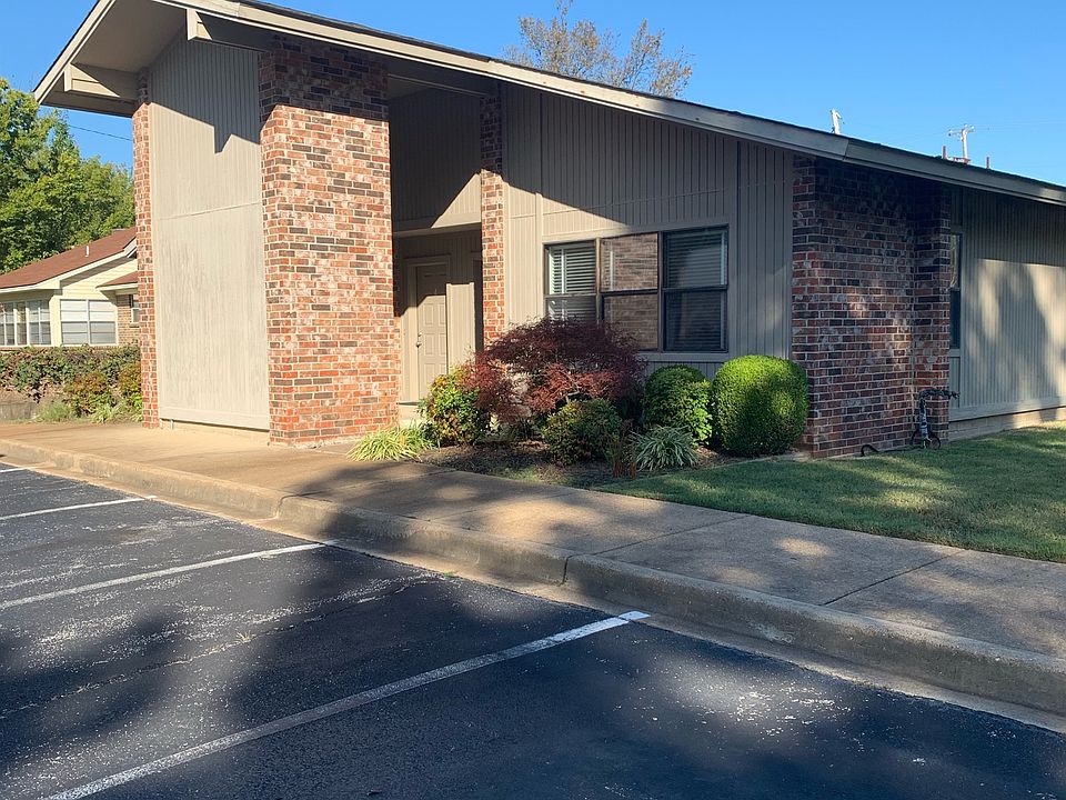 2nd image of 1520 E Boswell St APT 6