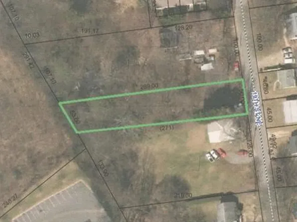1033 19th St NE, Hickory, NC 28601