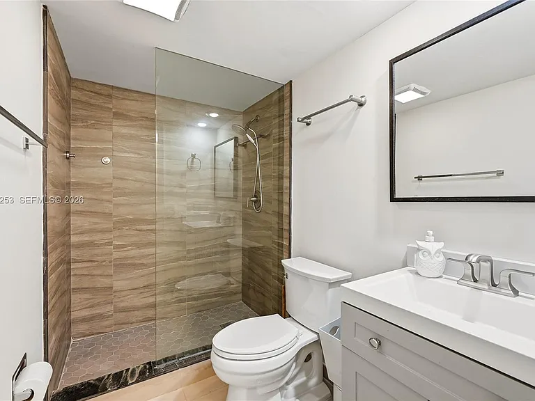 3520 Oaks Way #407 — Photo 28