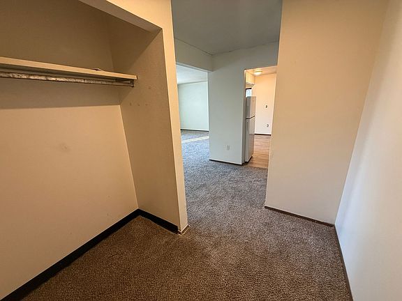 4th image of 221 8th Ave SE #14