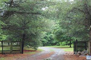 PRIVATE GATED ESTATE