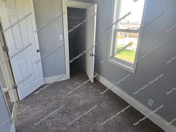 5th image of 115 S Lafayette St Unit 1