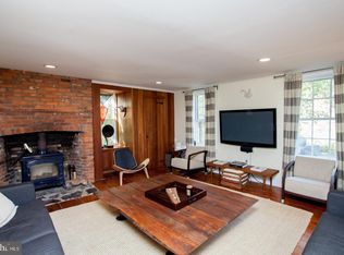 785 River Rd, Erwinna, PA 18920