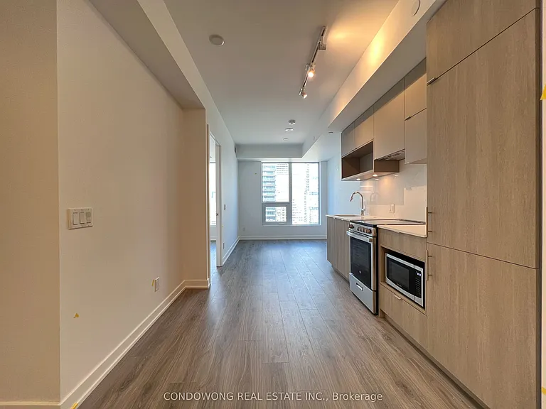 100 Queen St E #2701 — Photo 3