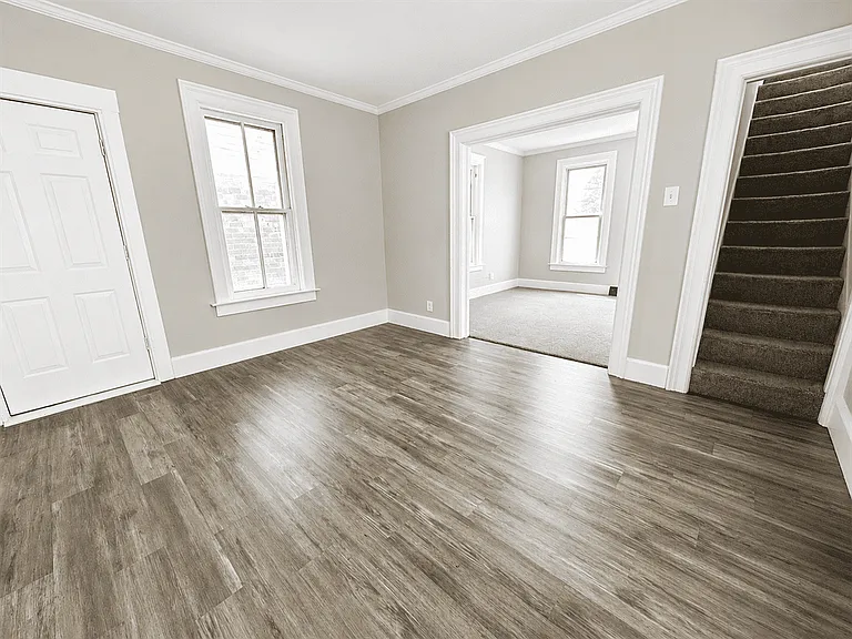 4032 Lewis Ave — Photo 9