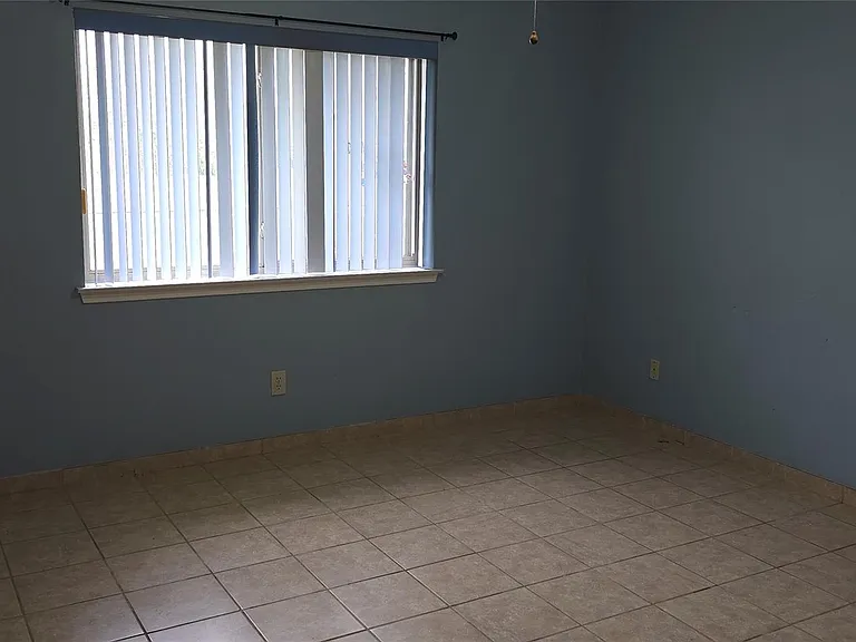 125 Kelly Ln — Photo 5