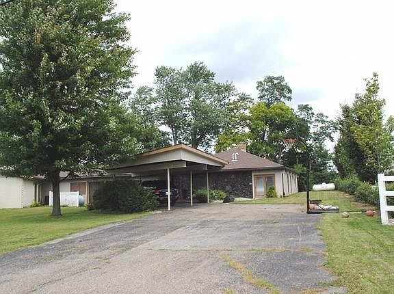 4th image of 142 Mikkelsen Dr