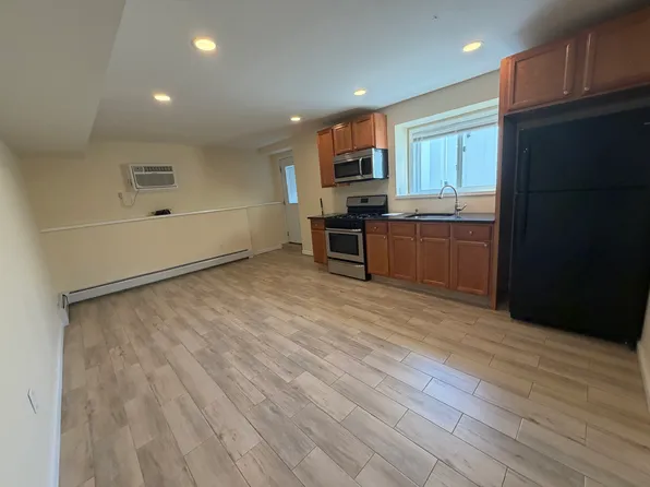 (undisclosed Address), Staten Island, NY 10309