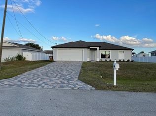 1727 NW 10th Pl, Cape Coral, FL 33993
