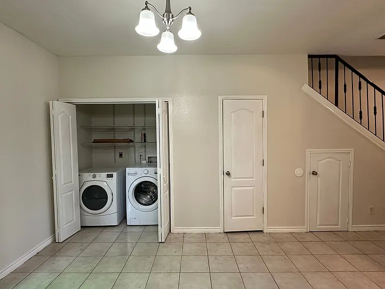 8416 Springfield Ave #7 — Photo 5