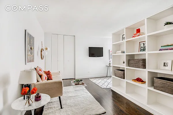 Sold by Compass | media 7