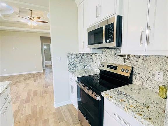4th image of 499 Balli Cir