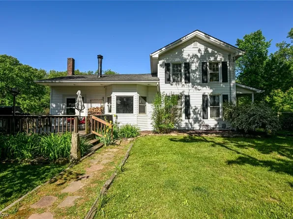 7740 Thompson Sharpsville Rd NE, Burghill, OH 44404